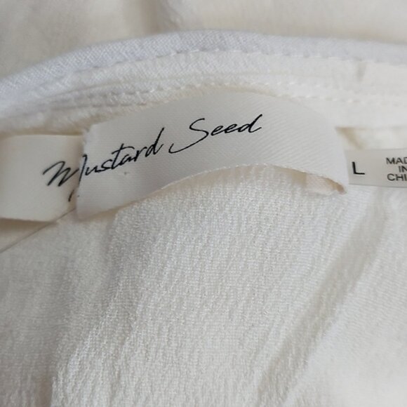 Mustard Seed short sleeve blouse with ruffle detail - Picture 5 of 7